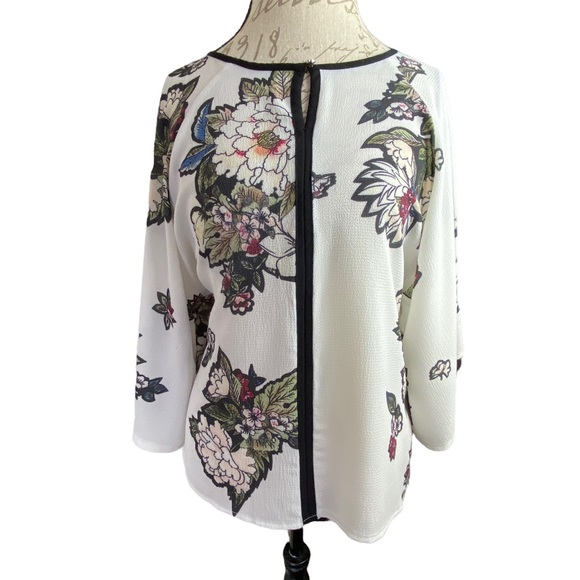 Floral Kimono White Blouse - Picture 2 of 13